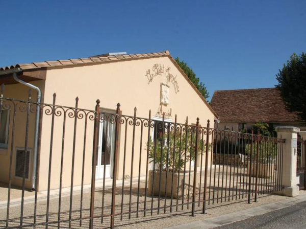 EHPAD Le petit Gardonne — photo principale