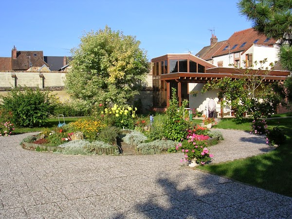 EHPAD Françoise de Sales Aviat — photo principale