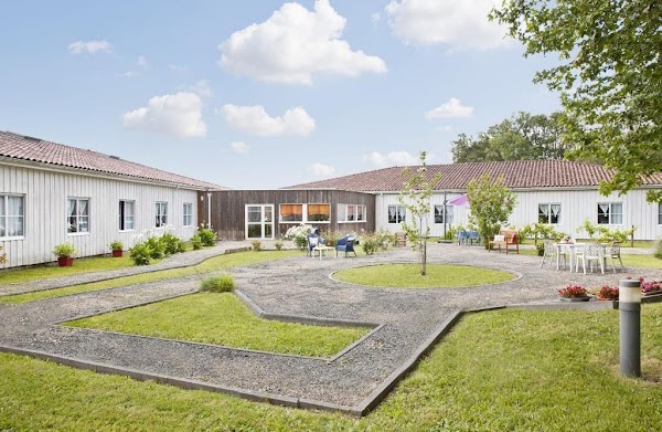 EHPAD Les Jardins Les Hauts de Thénac — photo principale